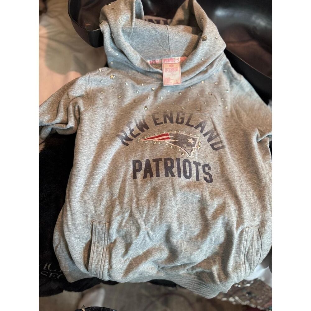 victorias vs victorias secret pink patriots studded pullover hoodie hoody